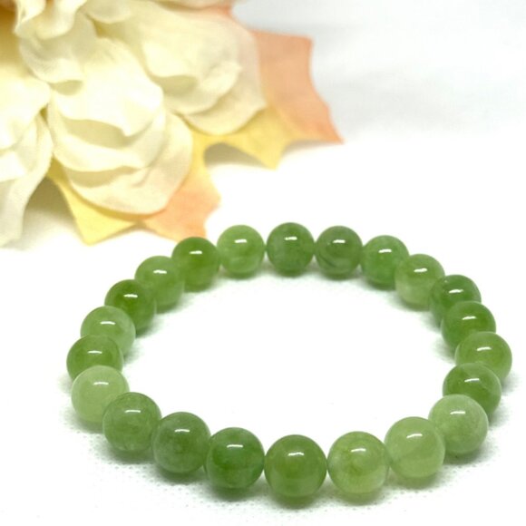 Green Peridot Gemstone Beaded Bracelet - 8mm Stretchy Crystal Jewelry - Picture 8 of 11